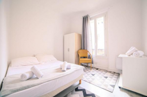 For 4 people Cannes Center active